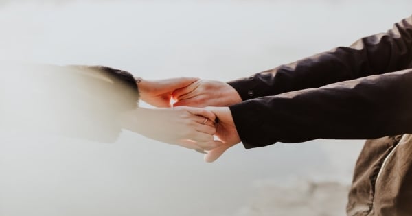 「不懂得愛，卻比誰都還用心！」不會表達自己的愛卻超癡情的星座TOP4！