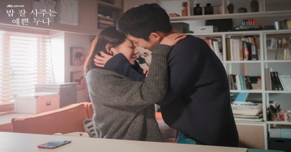 愛你比愛自己多！這三大星座男友的使命就是要「把你寵壞」，讓你幸褔到直接融化！