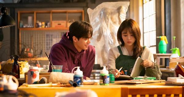 「對她來說，你是朋友還是情人？」12星座女對「男朋友V.S男生朋友」最大差別「在這裡」！