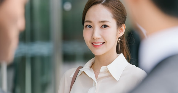 「這笑容的含意是什麼？！」12星座女突然「笑」了，預示著這什麼呢？