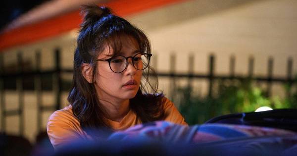 「一旦他不愛了，你一定看的出來！」愛恨分明的獅子座「這三個動作」，代表他已經「移情別戀」！