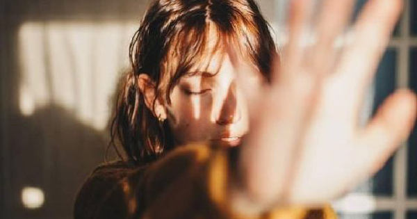 12星座真正「放下你」的表現！當時間久了，漸漸的也不再那麼痛了！