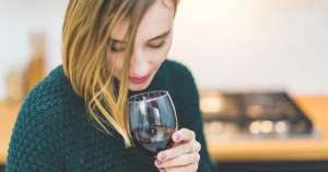 「千萬不要以為你不會!」12星座「酒後吐真言」的可信度有多高?他喝醉酒之後說的話能相信嗎?