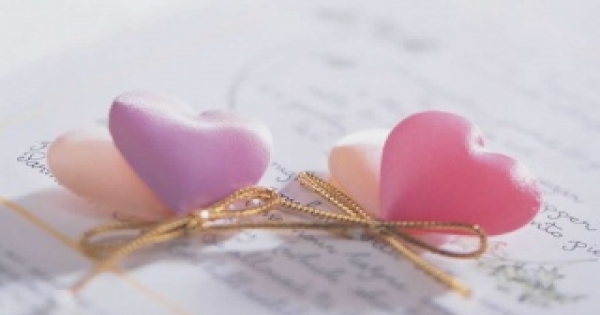 雙魚談戀愛容易胡思亂想，不能忍受被忽略忽視的感覺，然後對方一個電話又瓦解了所有胡思亂想