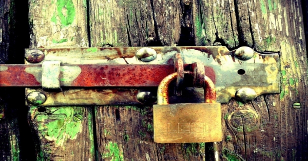 秤子對愛的定義是珍貴，不會因為寂寞愛一個人，沒有愛寧可自己一個人