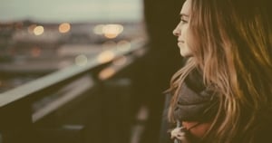 女人想分手會有什麼不尋常的表現，你以為她懂事了其實不是！