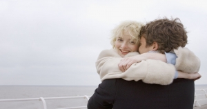 「美好愛情，我就愛這樣貼近」12星座男最喜歡的三種「戀愛模式」！