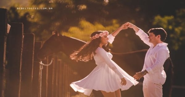 當他這麼做，代表真的愛上你了｜12星座 為你「付出真心」的樣子！