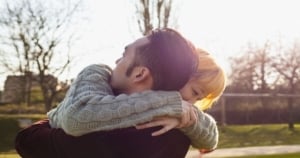 「女朋友的話就是聖旨」讓十二星座男「聽話」絕招大公開,男朋友們只能乖乖接旨!