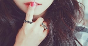 你一定想不到！十二星座女友在「這一點」特別愛管你！根本是第二個媽！