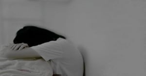 「愛到深處，連自尊也不要了？」再傻也別這麼做！十二星座女愛情裡絕不要做這些事！