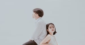 「曾經以為這樣愛，對你才是最好…」面對愛情，十二星座應該這麼做！