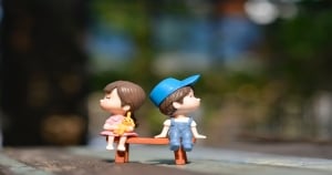 「我喜歡你,可不可以你也剛好喜歡我!」暗戀的人愛不愛你?從12星座的「這個動作」就能判定!