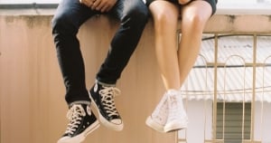 親愛的，他根本不愛你... 12星座男只是想「佔有你」的３大表現！