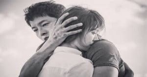 天秤沒有猶豫，「堅定」的牽著你的手前進，恭喜你！「幸福」來敲門了！