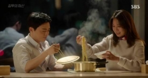 美食當前,減肥晚一點!三大星座為「美食」而出生!就是要吃遍全世界!