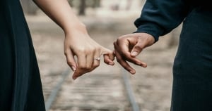 最準分析!完全「不受誘惑」,這輩子「只愛另一半」的星座 TOP 5!你的另一半在榜上嗎?