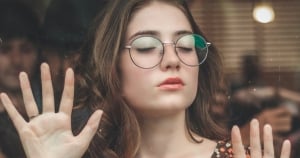 你要懂得,金牛座的愛「表裡不一」!明明很愛你,卻還是推開你!