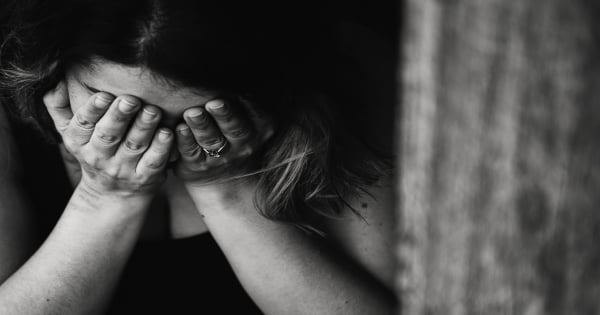 「為什麼我這麼努力去愛，卻還是錯過！」水瓶座總是「錯過真愛」三大原因！