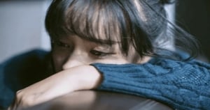 射手並不是真正的快樂，笑只是他的保護色！微笑「背後」的落寞你發現了嗎？