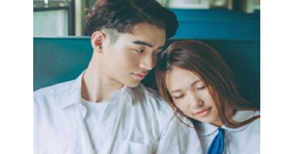 「一眼就決定是你！」如果雙子女跟你相處時有「這些表現」，就代表他「認定」你啦！