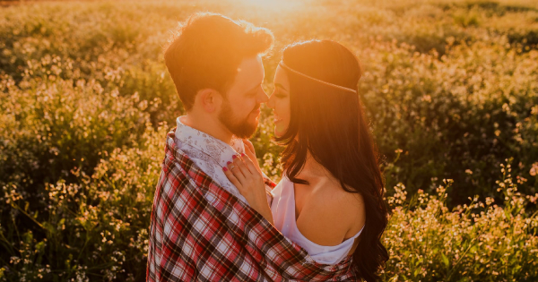 說過的誓言不會忘！「這些星座男」婚後依然「愛你久久」！就放心嫁給他吧！